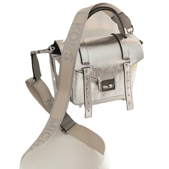 Michael Kors Manhattan Medium Metallic Satchel - Silver Adjustable Strap Logo - Picture 3 of 14